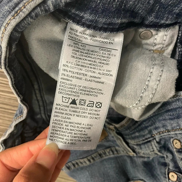 Signature by Levi Strauss & Co. Women's Modern Bootcut Jeans - Picture 3 of 5